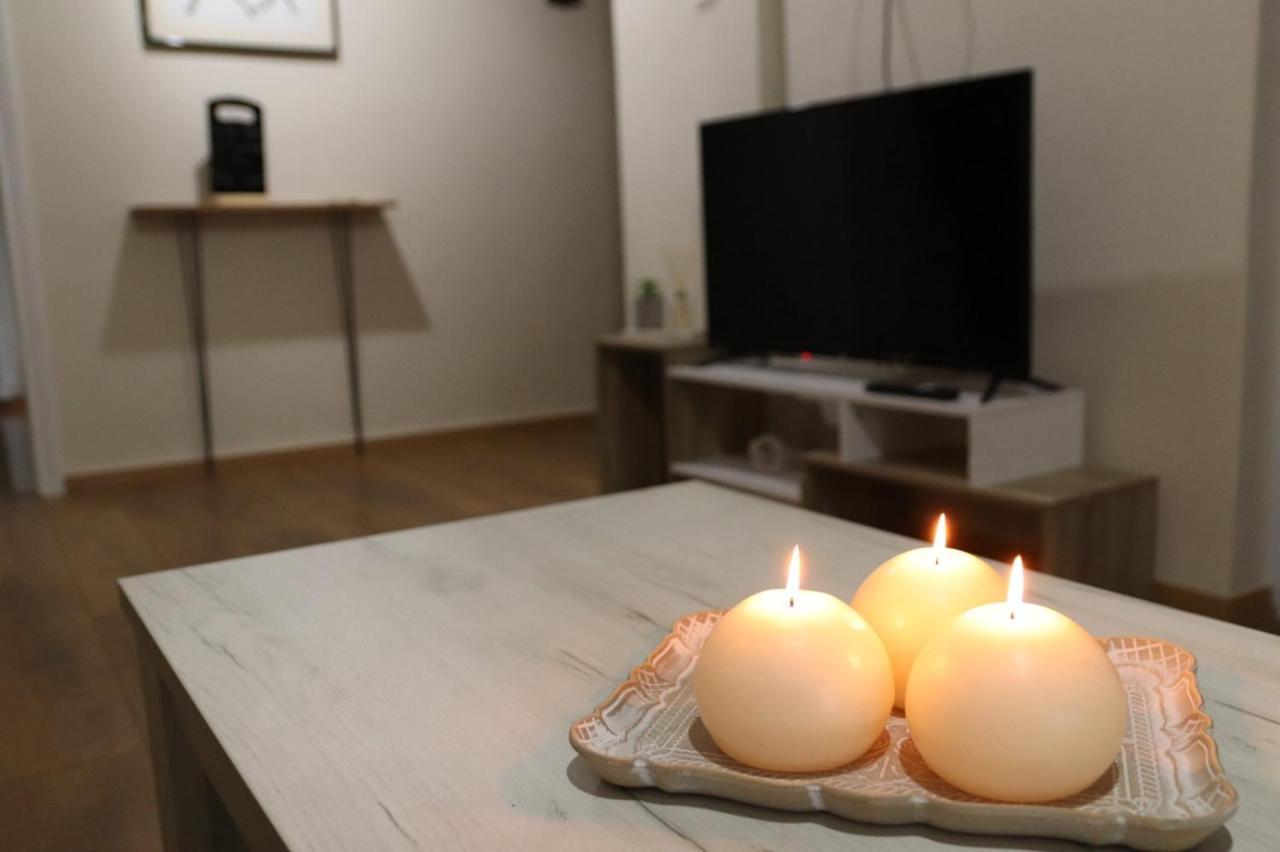 Nikis Apartment Lárisa Eksteriør bilde